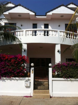 Tropical Garden Village large pool villa in Hua Hin, Cha-am