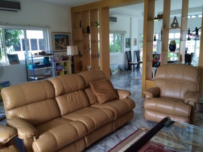 Beautiful village pool villa 240 sqm north Hua Hin10 minutes city