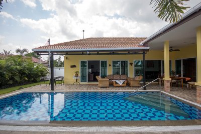 Garden pool villa 205 sqm up soi 70 Hua Hin