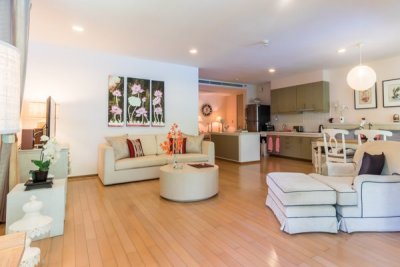 Beautifully Landscaped 3 Bed Beachfront Condo Hua Hin