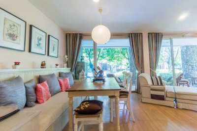Beautifully Landscaped 3 Bed Beachfront Condo Hua Hin