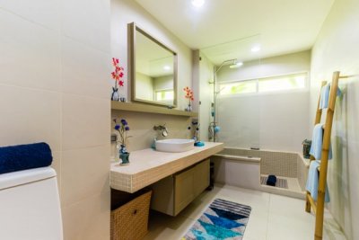 Beautifully Landscaped 3 Bed Beachfront Condo Hua Hin