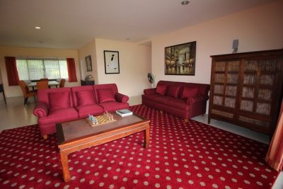 Palm Hills Golf Club & Residence Good Quality 3 Bed Condo norra Hua Hin