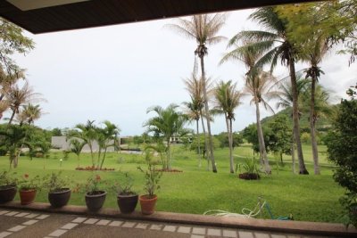 Palm Hills Golf Club & Residence Good Quality 3 Bed Condo norra Hua Hin