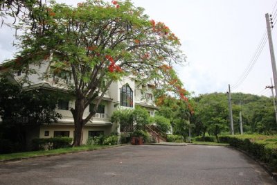 Palm Hills Golf Club & Residence Good Quality 3 Bed Condo norra Hua Hin