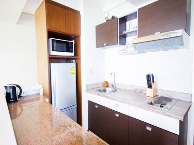 Hua Hin Blue Wave 100 sqm apartment suite Khao Takiab Beach