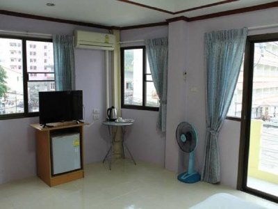 Restaurant with guest house soi 88 Hua Hin