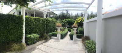 Luxury pool villa south Hua Hin 275 sqm
