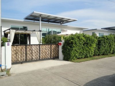 Pool villa near city soi 102 Hua Hin