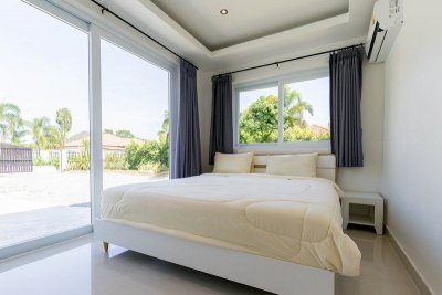 Orchid Paradise Homes OPV21 pool villa near city
Hua Hin