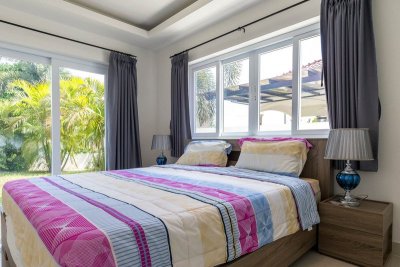 Orchid Paradise Homes OPV21 pool villa near city
Hua Hin