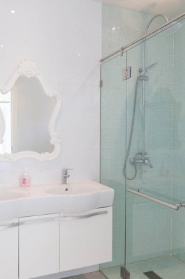 Orchid Paradise Homes OPV21 pool villa near city
Hua Hin