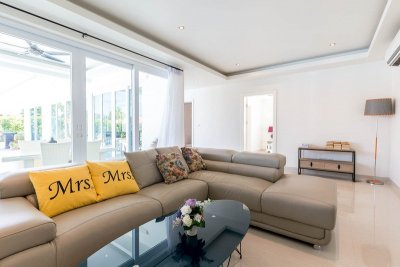 Orchid Paradise Homes OPV21 pool villa near city
Hua Hin