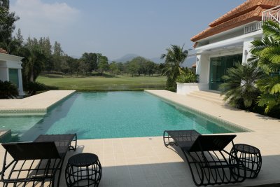 Big pool villa 2052 sqm southern Cha-Am at the golf club