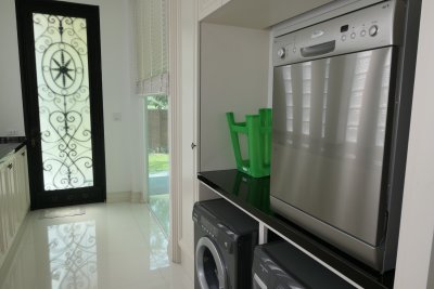 Big pool villa 2052 sqm southern Cha-Am at the golf club