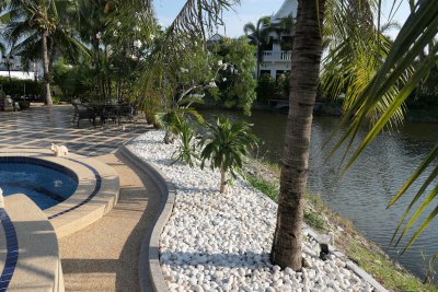 Tropical Garden Village pool villa Cha-Am, Hua Hin close to Palm Hills Golf Club