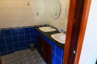 Big pool villa 4 bed room soi 70 near city Hua Hin