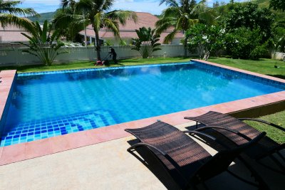 Big pool villa 350 sqm near city Hua Hin