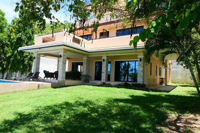 Big pool villa 350 sqm near city Hua Hin