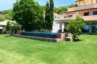 Big pool villa 350 sqm near city Hua Hin