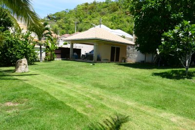 Big pool villa 350 sqm near city Hua Hin