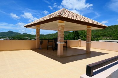 Big pool villa 350 sqm near city Hua Hin