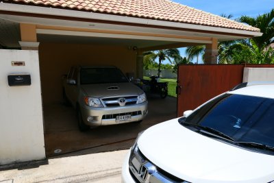 Big pool villa 350 sqm near city Hua Hin