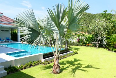 Woodlands new built pool villa 335 sqm ready to move in Hua Hin