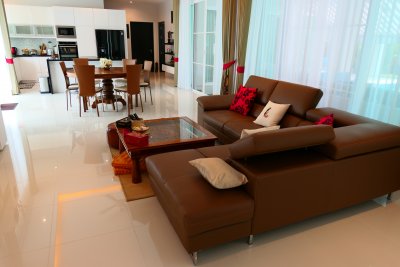 Woodlands new built pool villa 335 sqm ready to move in Hua Hin