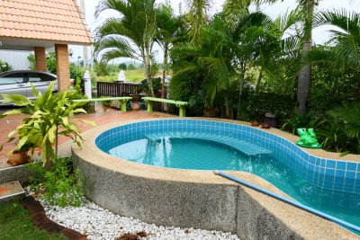 Nice pool villa soi 112 near city Hua Hin