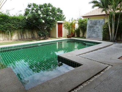Large pool villa 250 sqm soi 88 in Hua Hin