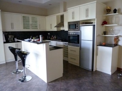 Large pool villa 250 sqm soi 88 in Hua Hin