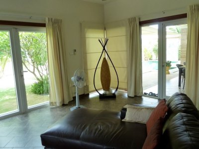 Large pool villa 250 sqm soi 88 in Hua Hin