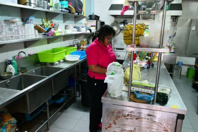 Restaurant with guest house soi 88 Hua Hin