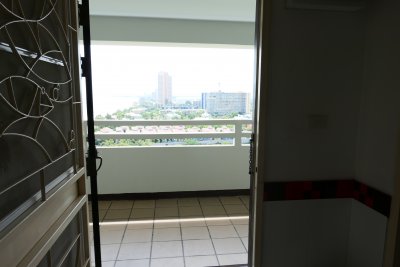 Cha-Am Grand Condotel 1 bed 57 sq m on the beach