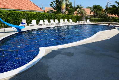 Beautiful house next to pool north Hua Hin