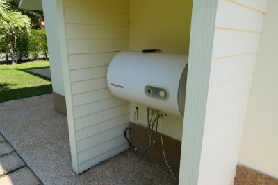 Beautiful house next to pool north Hua Hin