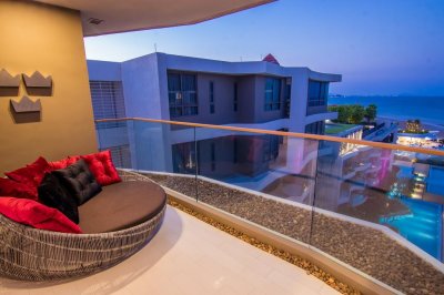 Veranda Penthouse 160 sqm on the beach Hua Hin