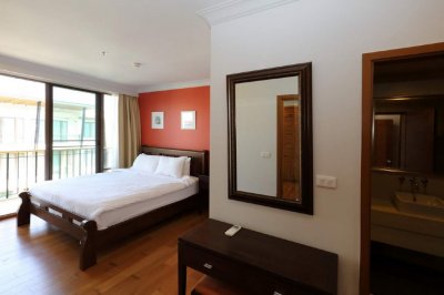 Hua Hin Baan Sanuk on the shores of Khao Takiab