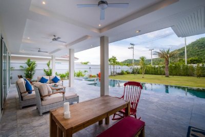 Woodlands Residence pool villa Jay 320 sqm west Hua Hin