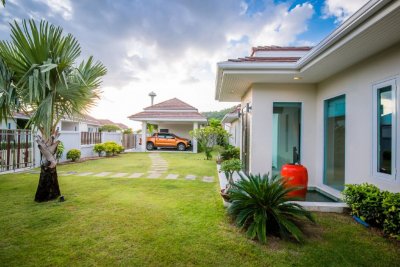 Woodlands Residence pool villa Jay 320 sqm west Hua Hin