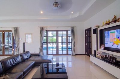 Palm hills golf club pool villa Hua Hin Cha-Am