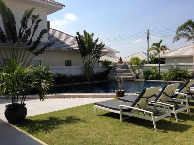 The Lees Exclusive pool villa 4 bedrooms soi 88 near downtown Hua Hin