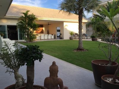 The Lees Exclusive pool villa 4 bedrooms soi 88 near downtown Hua Hin