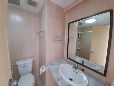 Milford paradise condominium on the beach 26 fllor 62 SQM Hua Hin